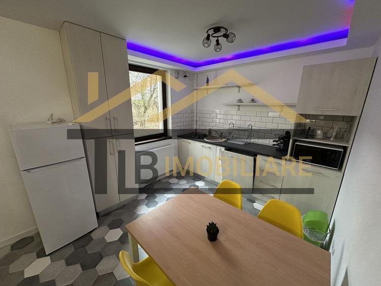 Apartament de 3 camere, 70mp, parcare, Zona Semi-Central