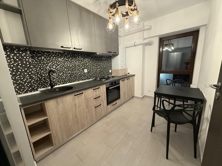 Garsoniera Moghioros Park Residence
