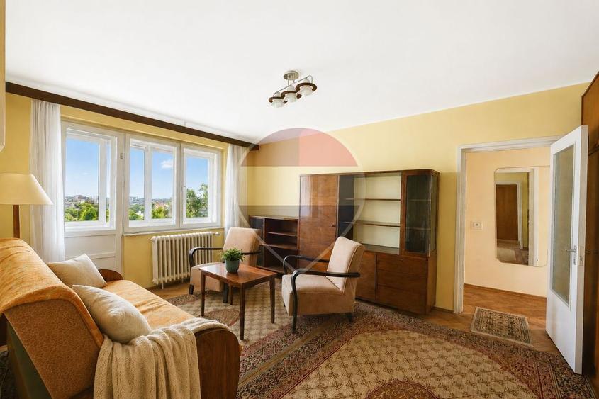 Apartament cu 3 camere de vânzare, zonă ultracentrală Timișoara