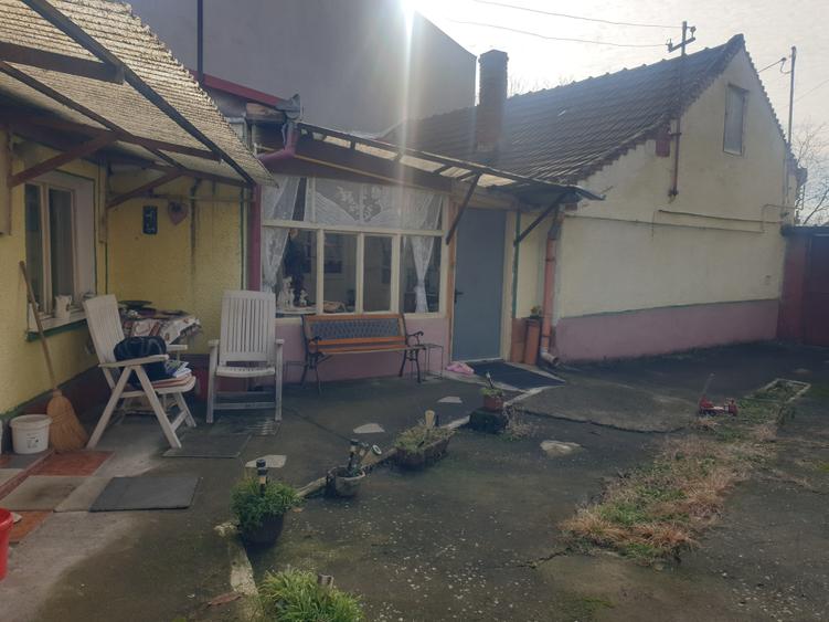 Casa 2 corpuri Iosia