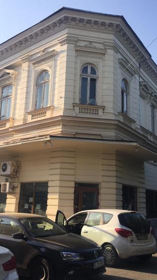 Imobil istoric de vânzare în Centrul Vechi, București. INVESTITTIE. E
