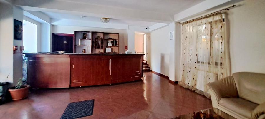 Pensiune deosebita, locuri de cazare, restaurant, pizzerie si spatii comerciale