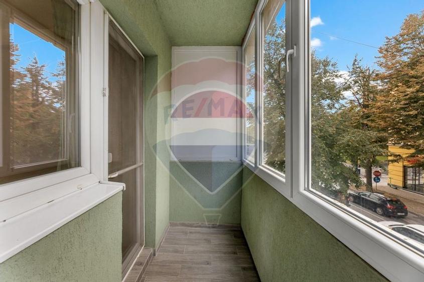 Apartament cu 2 camere de închiriat - Zona Central