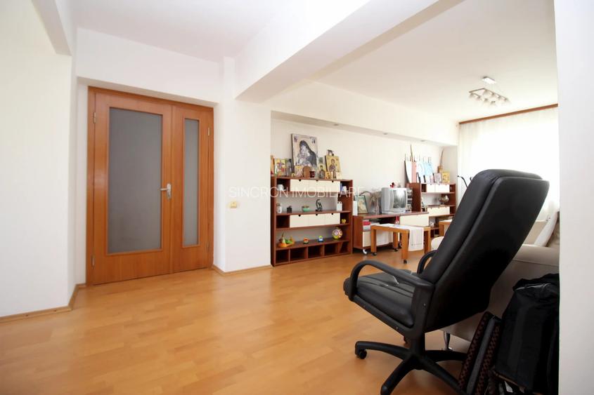 3 camere de 85 mp, cu centrală termică proprie, metrou Crângași la  10 minute - 3
