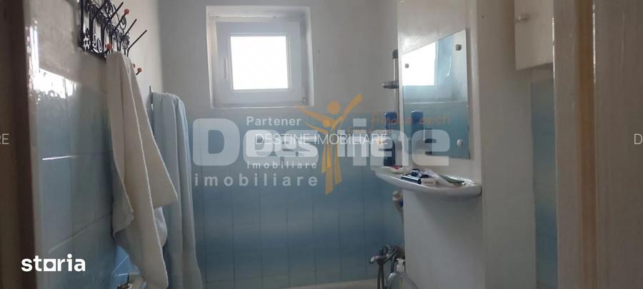 Apartament semidecomandat, 2 camere, etaj intermediar