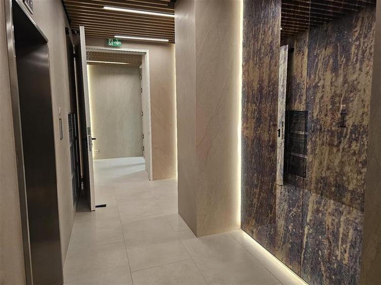 Spatii de inchiriat - River Plaza - Corp B de la 127 mp