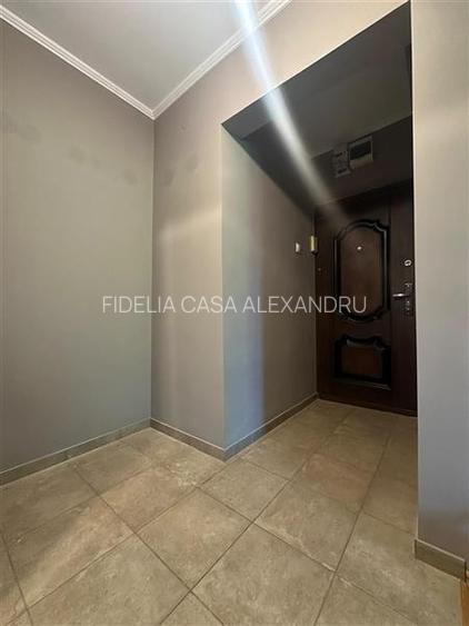 Apartament 3 camere de vanzare, semidecomandat, etaj intermediar, bloc fara risc - 6