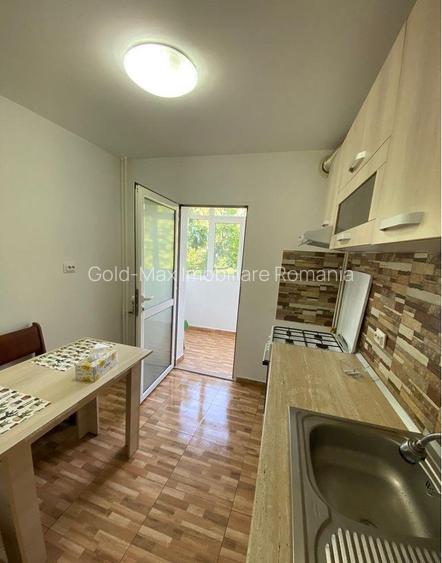 2 camere Crangasi de inchiriat - 8