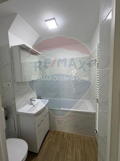 Apartament cu 3 camere de închiriat în zona Central - 8