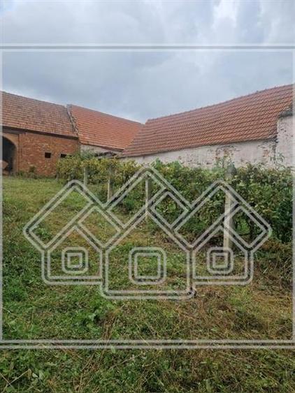 Casa individuala cu gradina, teren 1278 mp, sat Ludos, jud Sibiu