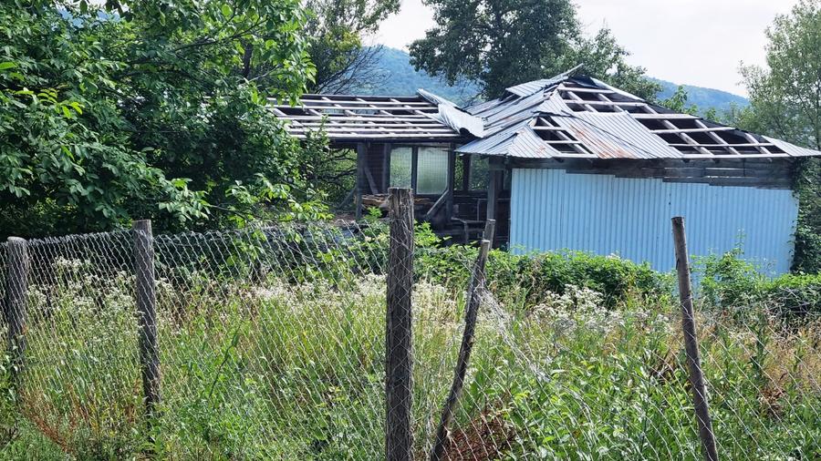 Vanzare Teren construibil 5700mp Campul Lung Muscel