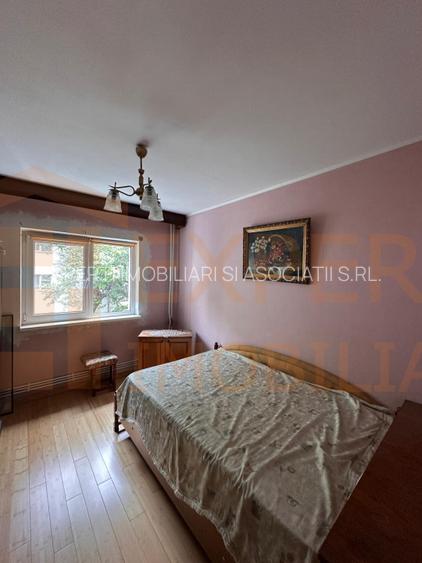 Apartament 4 camere de vânzare în Poarta 6, etaj intermediar - 12