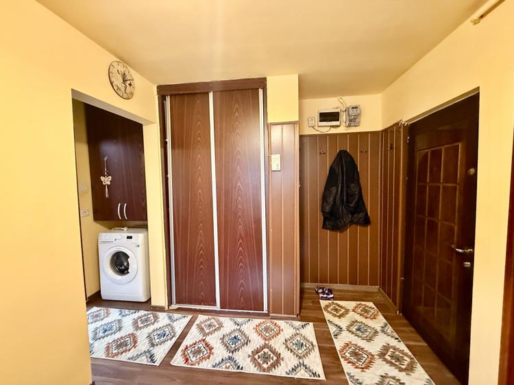 Apartament 2 camere zona Far - Constanta , decomandat , mobilat complet