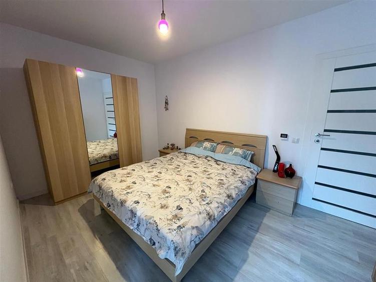 Apartament decomandat cu 3 camere 2 bai in Selimbar