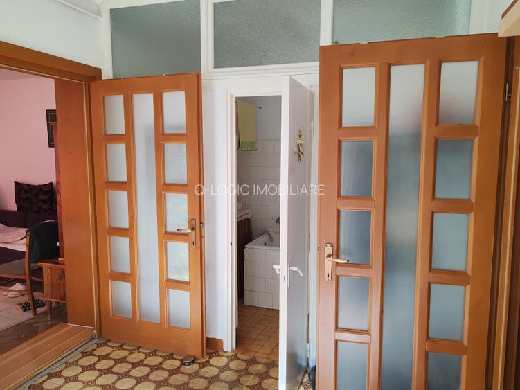 Apartament 3 camere in casa zona Central - 12