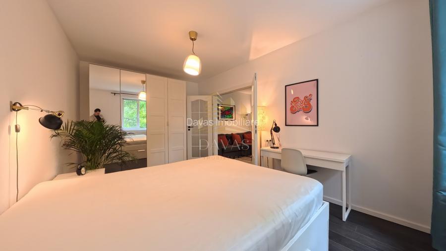 Apartament 3 camere semidecomandat de vânzare | Horea | Parcare primărie| Modern