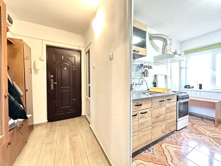 Apartament spatios 2 camere, 65 mp utili, etaj 4 - zona Bucovina