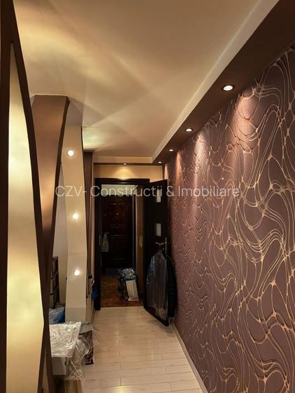 Apartament cu 3 camere , str. Bozieni - 24