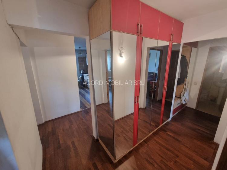 Faleza nord-apartament 4 camere decomandat cu gaze - 7