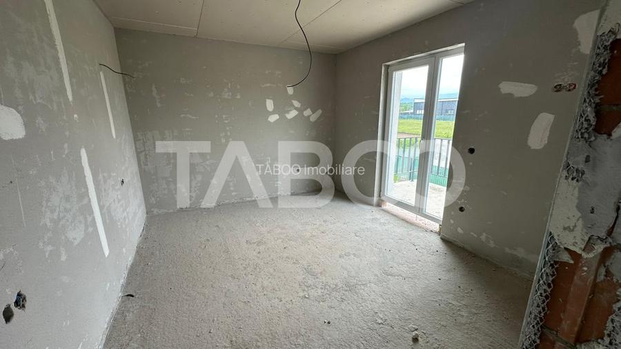 Casa de tip duplex acces 2 strazi curte libera 195 mp Mohu Sibiu - 7