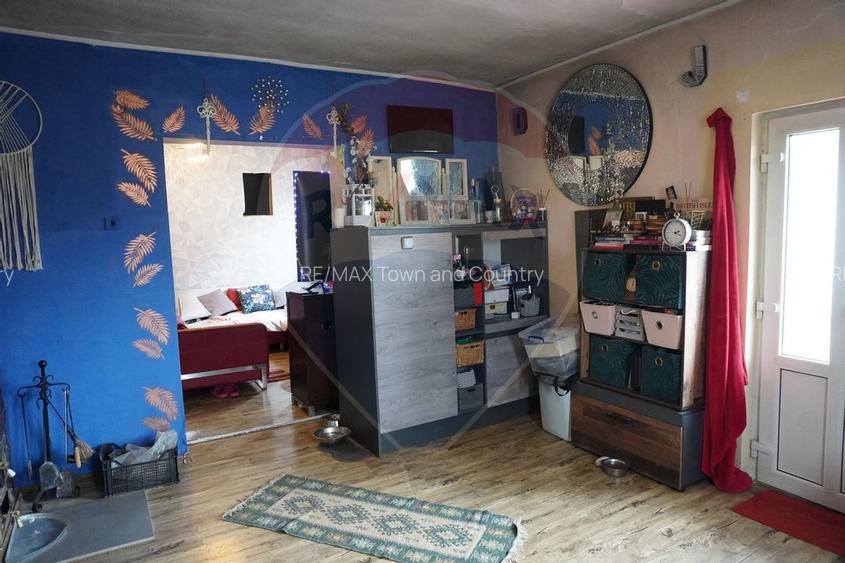 Casă cu 6 camere la Crăciunesti - 11