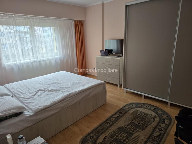 Apartament 3 camere central in condiție foarte buna etaj inferior - 6