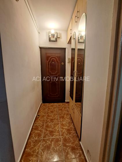 Drumul Taberei, Brasov,3 min metrou si  P-ta Moghioros - 9