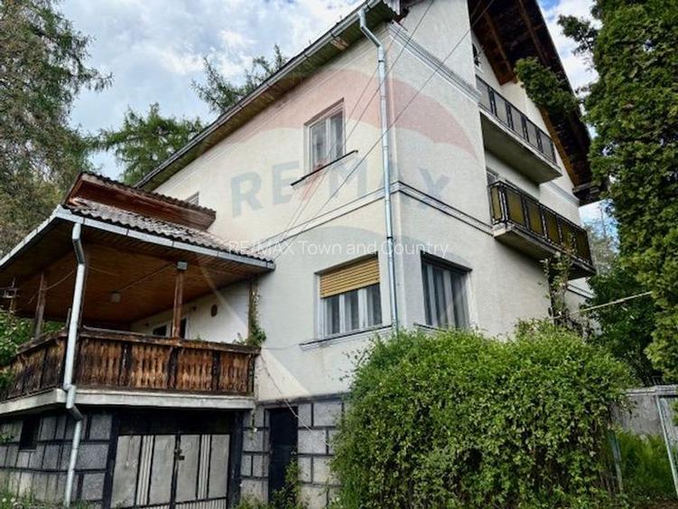 Casă / Vilă cu 7 camere de vânzare - 2