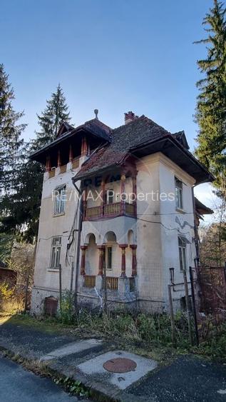 Casă / Vilă interbelica de vanzare +teren,Predeal - 2