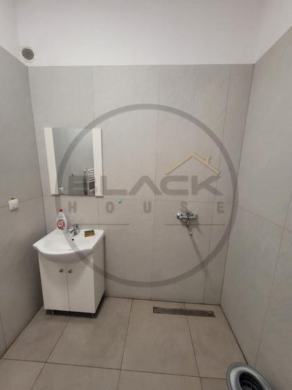 Spatiu de inchiriat, 115 mp, 2 parcari, zona Piata Cipariu