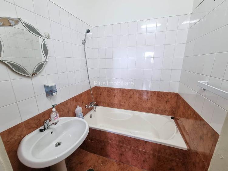 Apt / spațiu comercial –central,aproape de  Biblioteca Centrala Universitara - 10