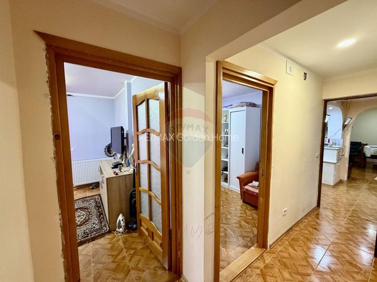 Apartament cu 4 camere de vânzare pe Strada Longinescu - 8