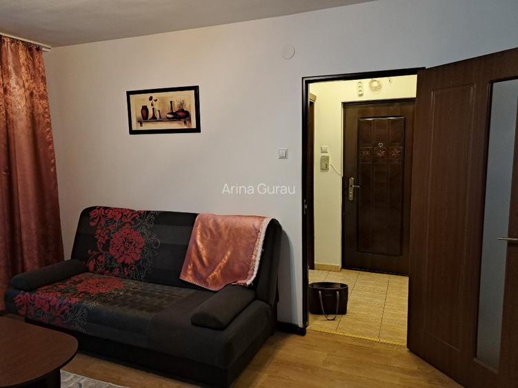 2 camere pe B-dul Revolutiei etaj 1 - 5