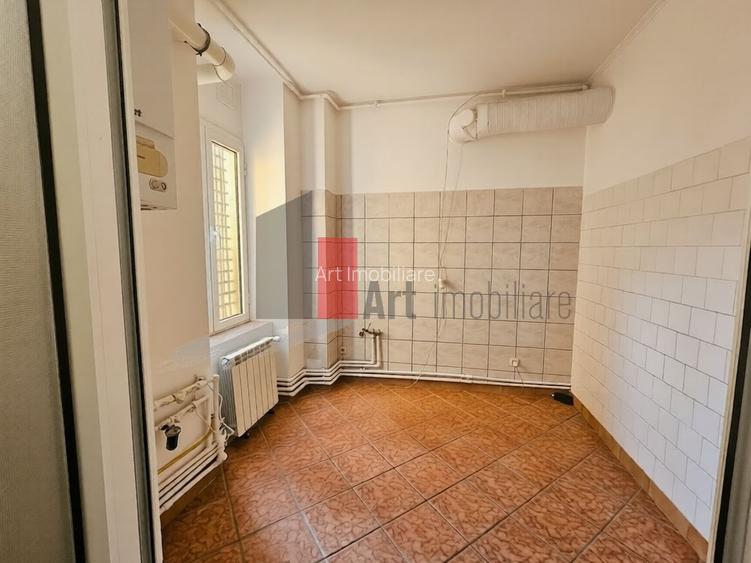 Spatiu Comercial de inchiriat in Centrul Vechi, 55mp - 6