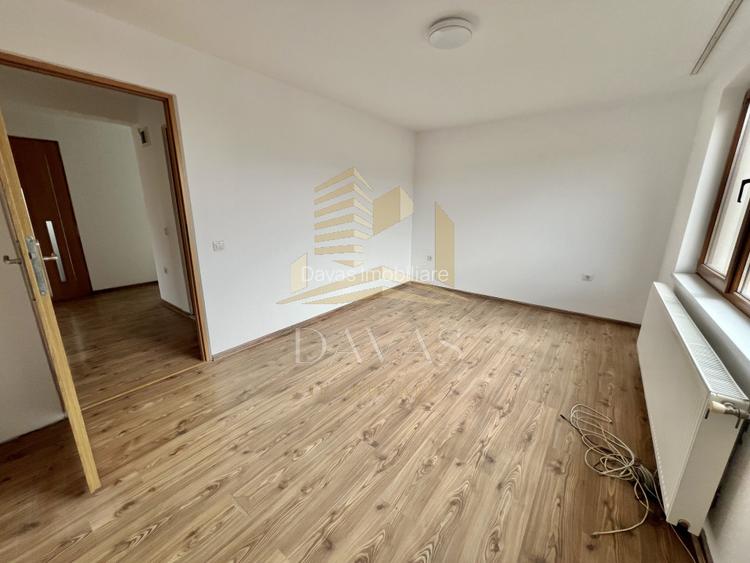 Casa individuala de inchiriat | 4 camere | 4 locuri de parcare in curte - 12