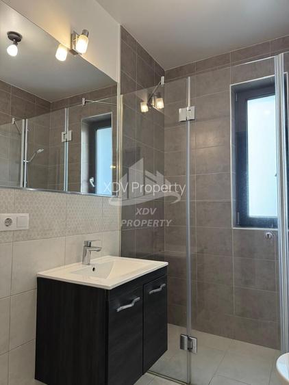 Apartament 4 camere decomandat , 2 bai, 2 balcoane,  90mpu , Parcare - 16