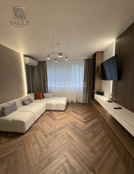 Apartament 3 camere - LA CHEIE - zona STEFAN CEL MARE  - 2