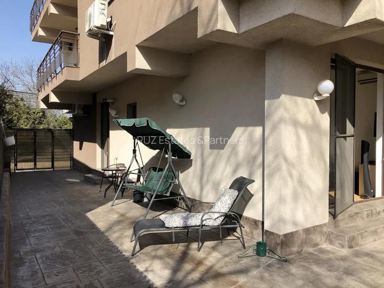 Apartament 2 camere | Inchiriere | Curte proprie 60 mp | 2 locuri parcare  - 8