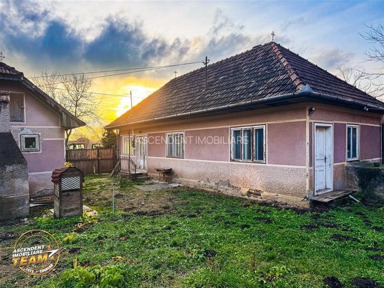 Teren roditor de peste 1.000mp cu casa traditionala, Sanzieni, Covasna - 16