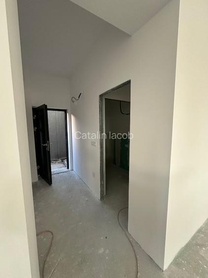 Proprietar - inchiriez spatiu comercial - Conest Grand Residence - 11