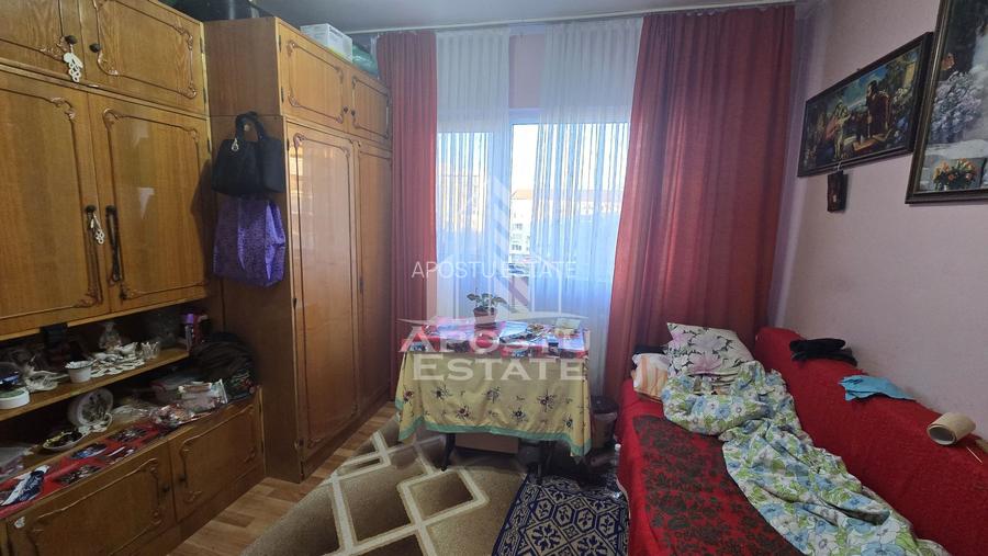 Apartament cu 3 camere, centrala proprie, etaj 3, zona Lipovei - 4