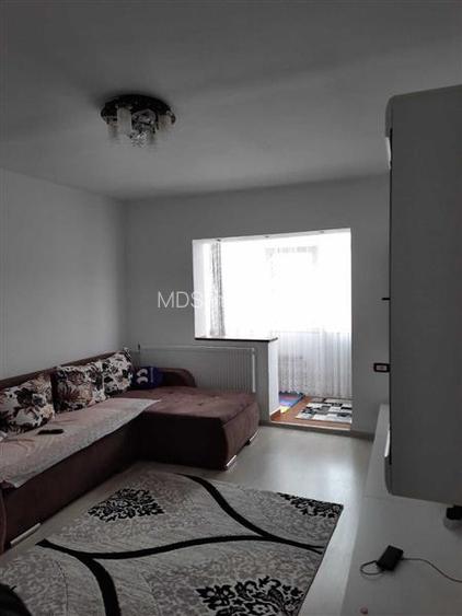 Mobilat si utilat la etajul 2 in bloc anvelopat - 7