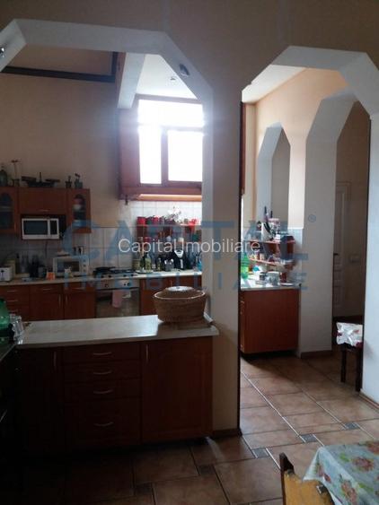 Casa la curte comuna pe 3 nivele, 300mp utili 0% comision - 11