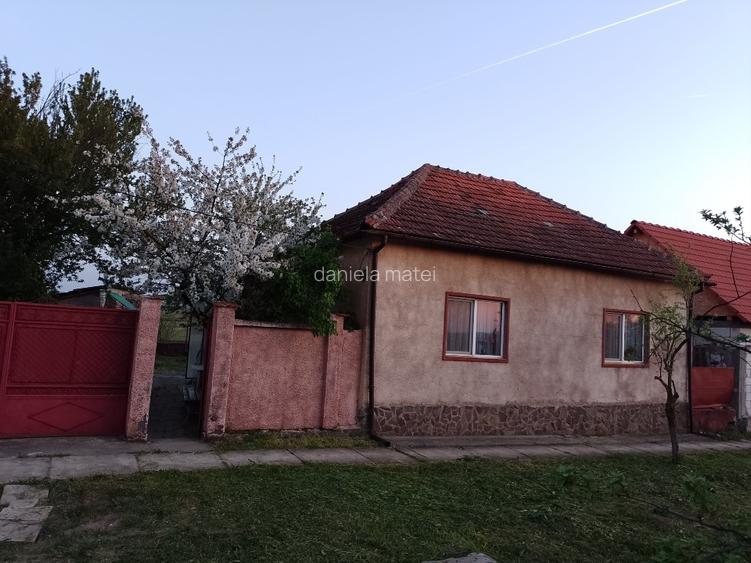 Vând casă în loc.Bocsig - 4