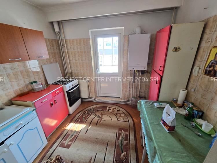 Apartament 3 camere Exercitiu, confort 1 decomandat, sup = 70 mp - 2