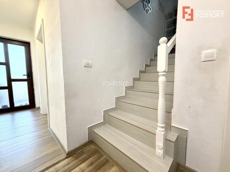 COMISION 0% Duplex despartit prin garaj, 5 camere, teren 660 mp in Sanandrei - 10