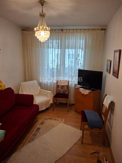 4Camere Crangasi  Metrou Piata - 7