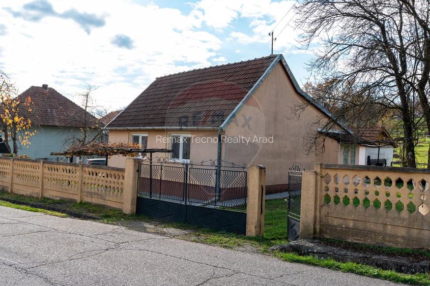 Casă de vanzare Certejul de sus,jud. Hunedoara - 2