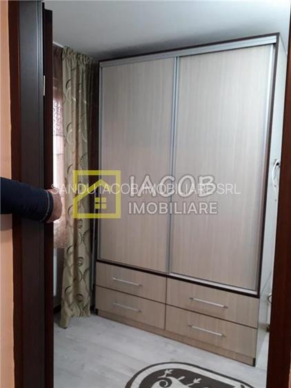 Apartament cu 3 camere, zona Milcov, Bacau - 7