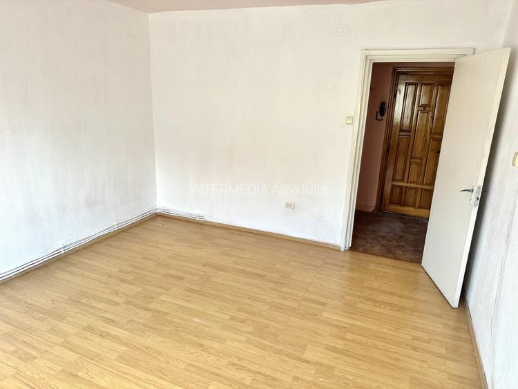 GARSONIERA DECOMANDATA I CETATE I 32 MP I ETAJ 2 I NERENOVATA I - 2